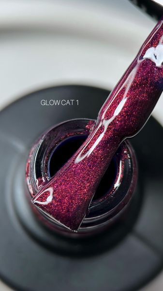 Гель-лак котяче око Saga Glow 01, 10 мл Гель-лак котяче око Saga Glow 01, 10 мл фото