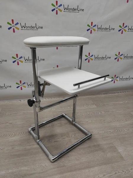 Педикюрна підставка-підніжка WonderLine для педикюру з регулюванням та полицею для витяжки Tertio-5, біла  Педикюрна підставка-підніжка WonderLine для педикюру з регулюванням та полицею для витяжки Tertio-5, біла  фото