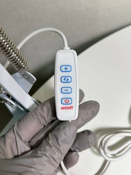 Настільна LED лампа працює від USB, біла (white) Настільна LED лампа працює від USB, біла (white) фото