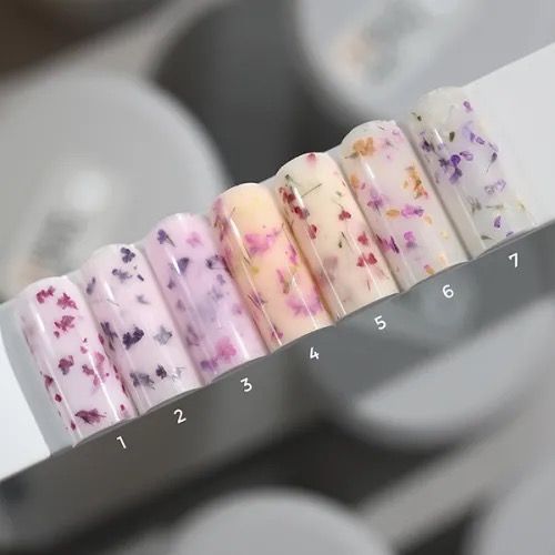 Гель для ногтей Saga Professional Liquid Floral Gel, 01 15 мл Гель для нігтів Saga Professional Liquid Floral Gel, 01 15 мл фото