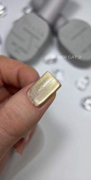 Saga Professional Gel polish Amber Cat №02, 10 мл фото