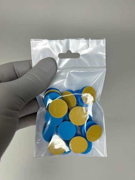Жовто-синій  UA спонж-баф для полірування 20 mm M 400 гріт (25 шт) NailDoza  Жовто-синій  UA спонж-баф для полірування 20 mm M 400 гріт (25 шт) NailDoza фото