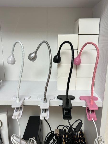 USB Ліхтарик на прищепці для просушування на верхні форми та гелеві гіпси 5W білий USB Ліхтарик на прищепці для просушування на верхні форми та гелеві гіпси 5W білий фото