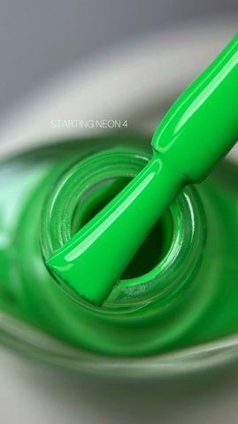 Saga professional Лак для стемпінгу Neon Stamping 8 мл №04 зелений Saga professional Лак для стемпінгу Neon Stamping 8 мл №04 зелений фото