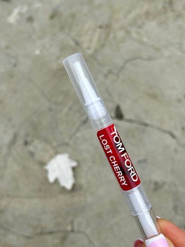 Суха олія в олівці NailDoza "Tom Ford Lost Cherry" Суха олія в олівці NailDoza "Tom Ford Lost Cherry" фото