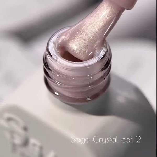 SAGA гель лак кошачий глаз Crystal Cat №2 светло персиковый светоотражающий 10 мл SAGA гель лак котяче око Crystal Cat №2 світло персиковий світловідбиваючий 10 мл фото