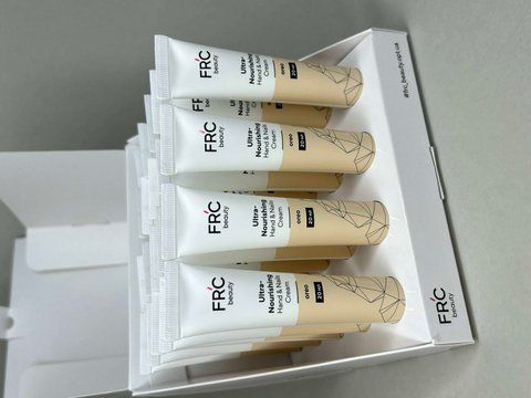 Крем для рук та нігтів зволожуючий FRC 20 шт20 мл (Oreo) Крем для рук та нігтів зволожуючий FRC 20 шт20 мл (Oreo) фото