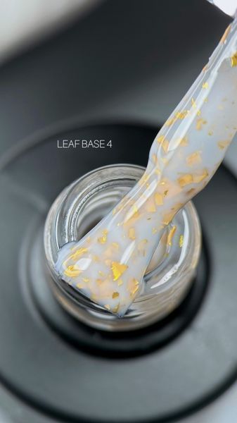 SAGA professional LEAF BASE 4 (молочний із золотою поталлю), 9 мл SAGA professional LEAF BASE 4 (молочний із золотою поталлю), 9 мл фото